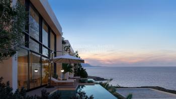 Girne Esentepe Bölgesinde Denize Sıfır Satılık 1+1 Daireler