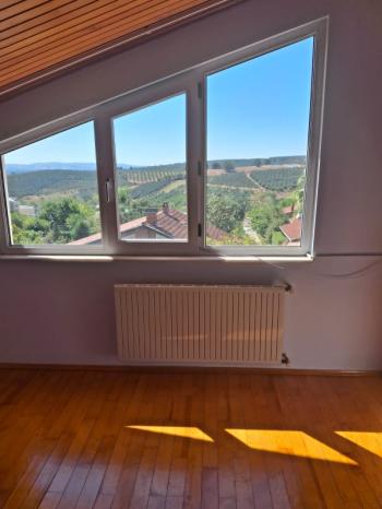 EMLAK HABERCİSİ' NDEN BADEMLİ'DE TED KARŞISINDA ERENDİZ SİTESİ 'NDE MÜSTAKİL BAHÇELİ VİLLA