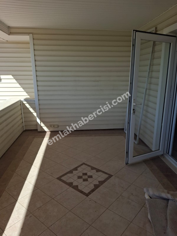 EMLAK HABERCİSİ' NDEN BADEMLİ'DE TED KARŞISINDA ERENDİZ SİTESİ 'NDE MÜSTAKİL BAHÇELİ VİLLA