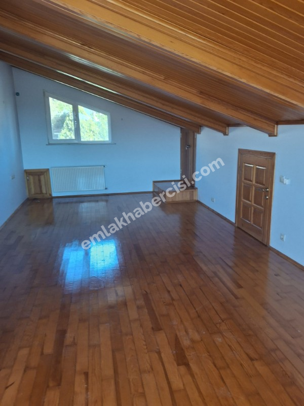 EMLAK HABERCİSİ' NDEN BADEMLİ'DE TED KARŞISINDA ERENDİZ SİTESİ 'NDE MÜSTAKİL BAHÇELİ VİLLA