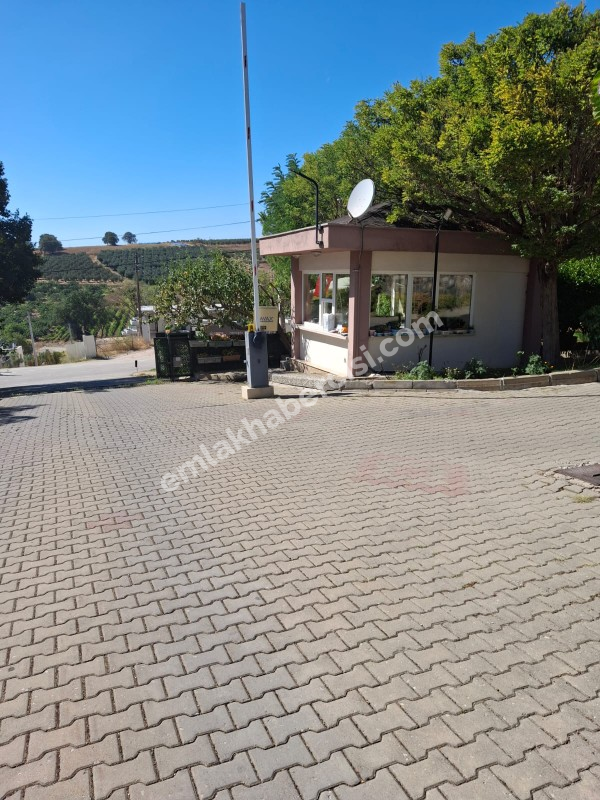 EMLAK HABERCİSİ' NDEN BADEMLİ'DE TED KARŞISINDA ERENDİZ SİTESİ 'NDE MÜSTAKİL BAHÇELİ VİLLA