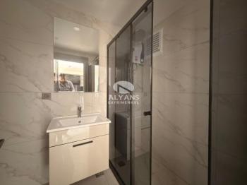 ALYANS'TAN YENİŞEHİR'DE TEK BLOK OTOPARKLI JENERATÖRLÜ 1+1