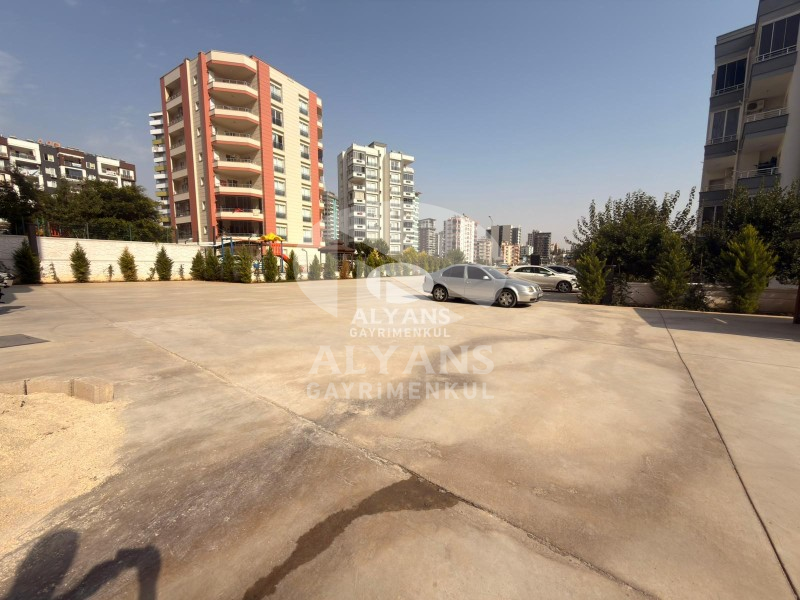 ALYANS'TAN YENİŞEHİR'DE TEK BLOK OTOPARKLI JENERATÖRLÜ 1+1