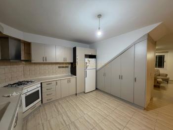 Girne Zeytinlik'de Full Eşyalı 3+1 Kiralık Villa