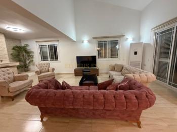 Girne Zeytinlik'de Full Eşyalı 3+1 Kiralık Villa