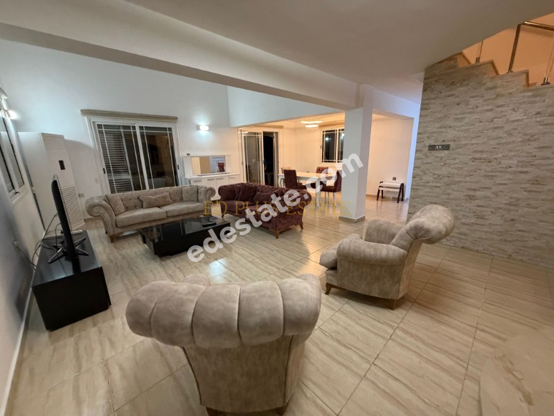 Girne Zeytinlik'de Full Eşyalı 3+1 Kiralık Villa