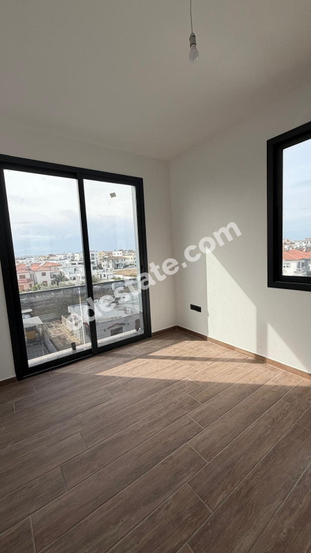 Lefkoşa Gönyeli Bölgesinde Satılık 2+1 Penthouse