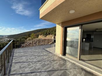 AKBÜK’TE PANORAMİK DENİZ MANZARALI, HAVUZLU VİLLA