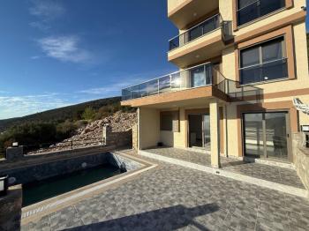 AKBÜK’TE PANORAMİK DENİZ MANZARALI, HAVUZLU VİLLA