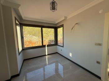 AKBÜK’TE PANORAMİK DENİZ MANZARALI, HAVUZLU VİLLA