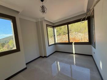 AKBÜK’TE PANORAMİK DENİZ MANZARALI, HAVUZLU VİLLA