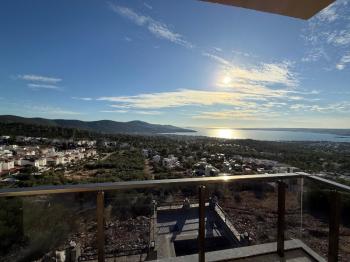 AKBÜK’TE PANORAMİK DENİZ MANZARALI, HAVUZLU VİLLA