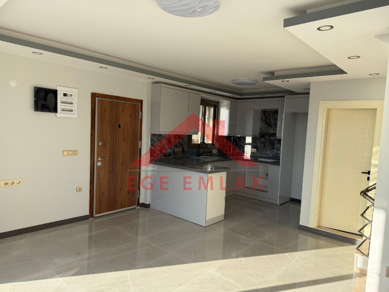 AKBÜK’TE PANORAMİK DENİZ MANZARALI, HAVUZLU VİLLA