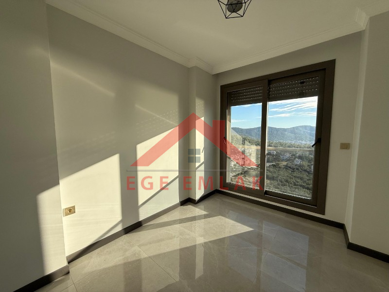 AKBÜK’TE PANORAMİK DENİZ MANZARALI, HAVUZLU VİLLA