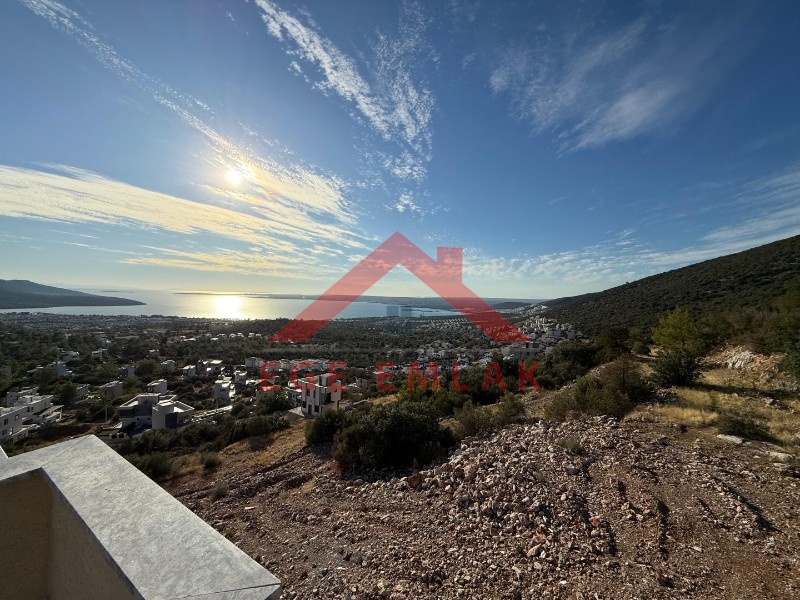 AKBÜK’TE PANORAMİK DENİZ MANZARALI, HAVUZLU VİLLA