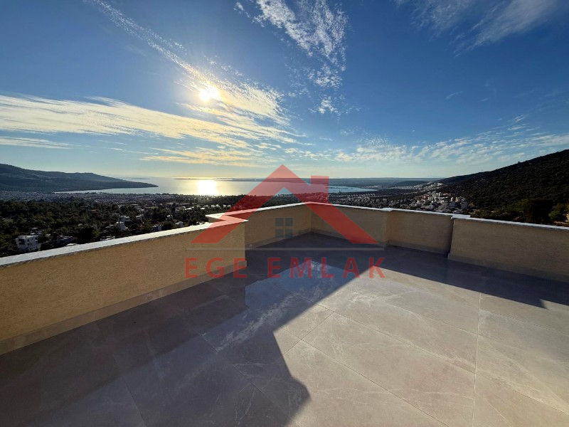 AKBÜK’TE PANORAMİK DENİZ MANZARALI, HAVUZLU VİLLA