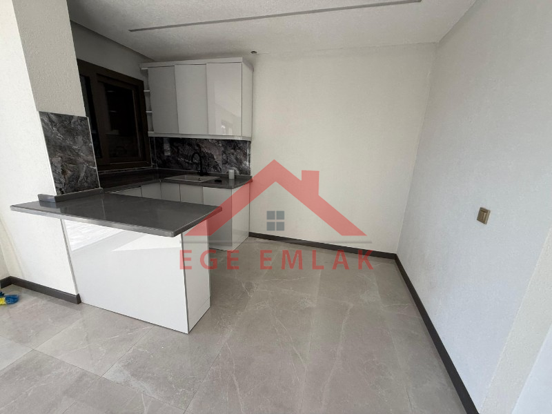 AKBÜK’TE PANORAMİK DENİZ MANZARALI, HAVUZLU VİLLA