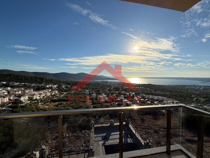 AKBÜK’TE PANORAMİK DENİZ MANZARALI, HAVUZLU VİLLA