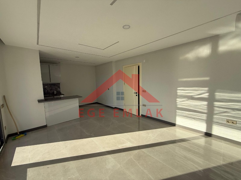 AKBÜK’TE PANORAMİK DENİZ MANZARALI, HAVUZLU VİLLA