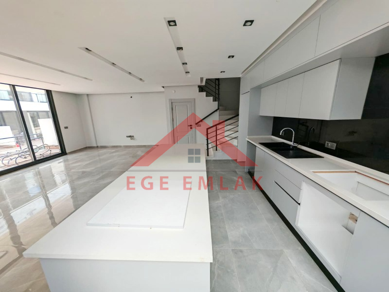 Didim'de Denize Yakın Satılık Sıfır Villa