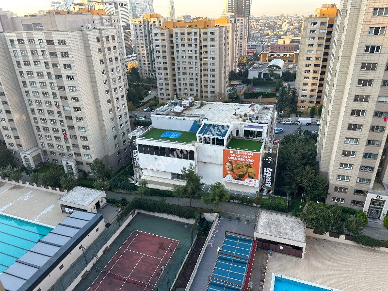 ATAŞEHİR KENTPLUS’TA KİRALIK EBV.BANYOLU 3+1 