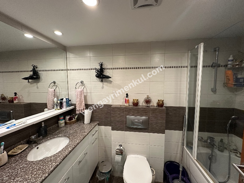 ATAŞEHİR KENTPLUS’TA KİRALIK EBV.BANYOLU 3+1 