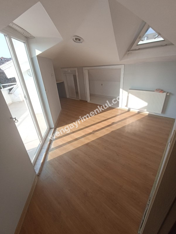 MALTEPE Aydınevler' de 5+2 boş daire