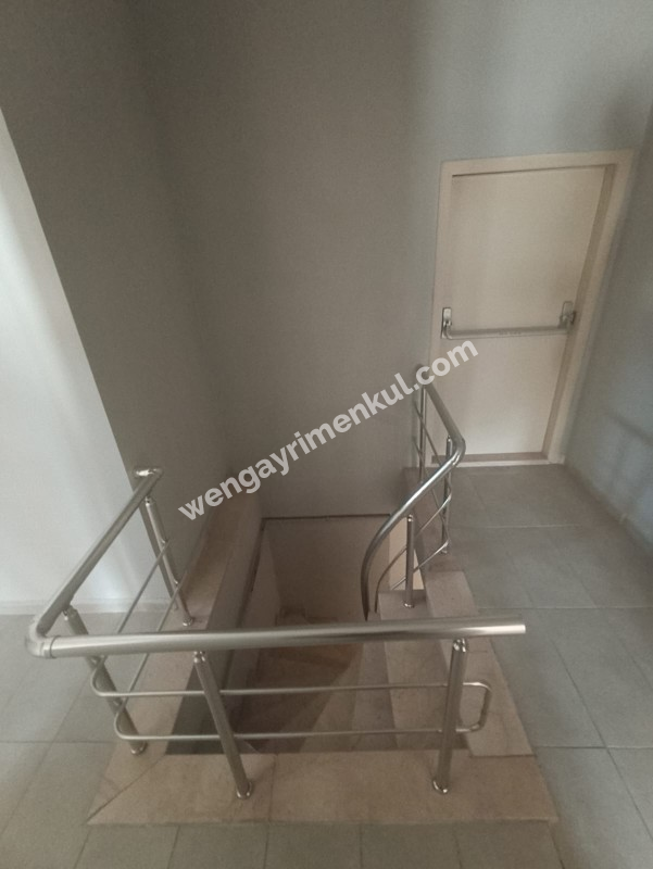 Maltepe Aydınevler Kiralık 5+2 daire