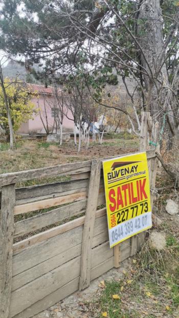 Güvenay - Çorum İçeridere (hacıkerim) Bağlar Girişi 1009 M² Satılık ARSA
