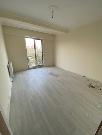 GÜVENAY - ÇORUM BUHARAEVLER KEVSER CAMİ YANI SATILIK DAİRE