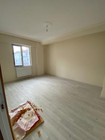 GÜVENAY - ÇORUM BUHARAEVLER KEVSER CAMİ YANI SATILIK DAİRE