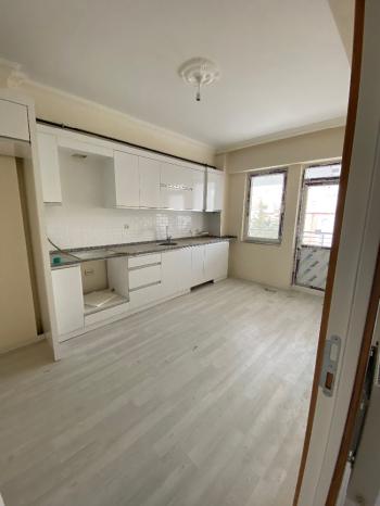 GÜVENAY - ÇORUM BUHARAEVLER KEVSER CAMİ YANI SATILIK DAİRE