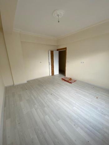 GÜVENAY - ÇORUM BUHARAEVLER KEVSER CAMİ YANI SATILIK DAİRE