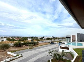 Girne Karaoğlanoğlu Full Eşyalı ve Havuzlu Sitede Deniz Manzaralı 2+1 Kiralık Daireler