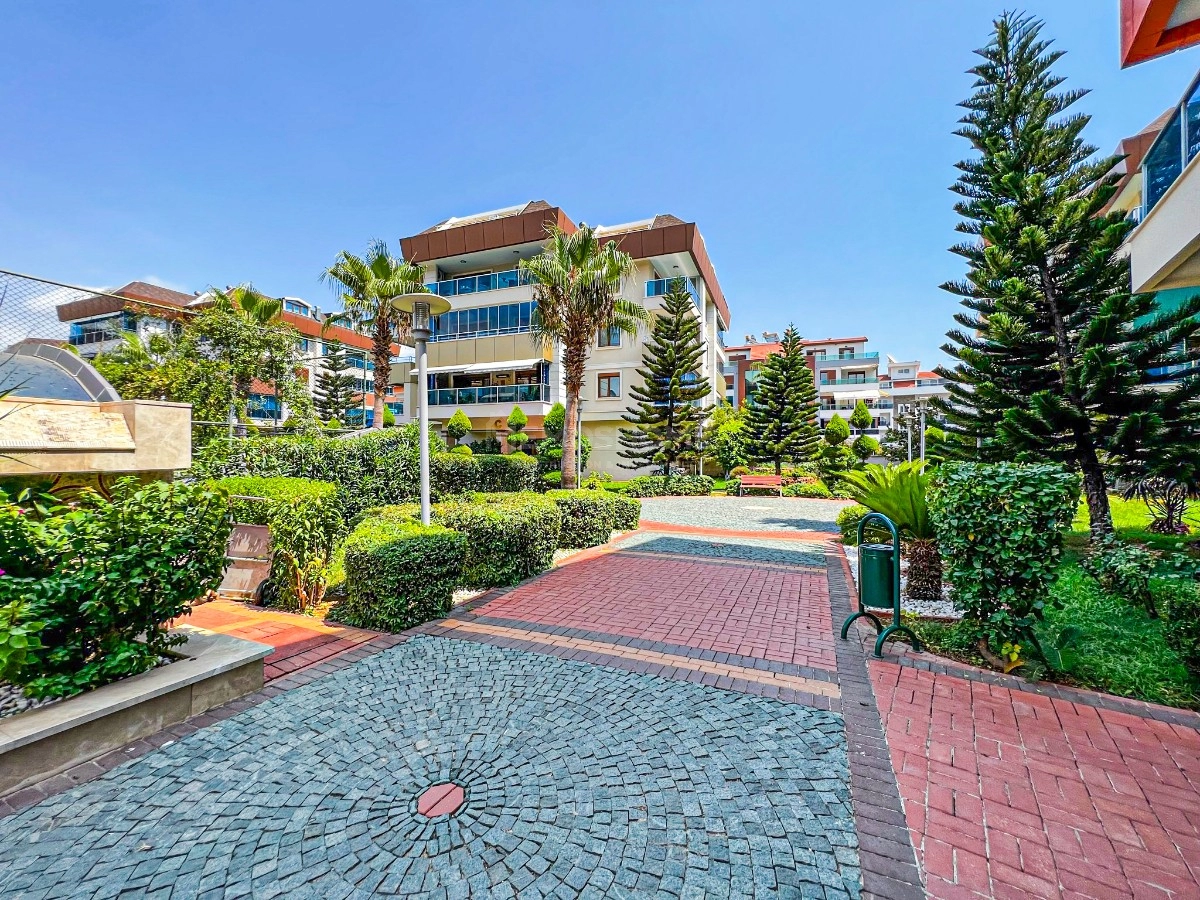 260 m² | Voll möbliert