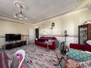 ALYANS'TAN MÜKEMMEL LOKASYONDA GMK BULVARI ÜZERİ GENİŞ 3+1