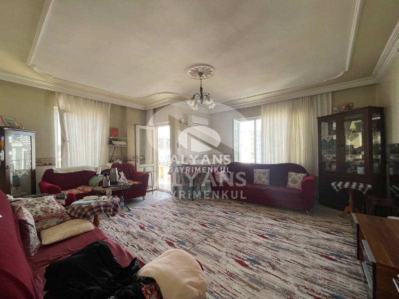 ALYANS'TAN MÜKEMMEL LOKASYONDA GMK BULVARI ÜZERİ GENİŞ 3+1