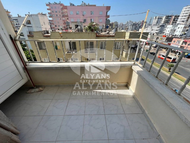 ALYANS'TAN MÜKEMMEL LOKASYONDA GMK BULVARI ÜZERİ GENİŞ 3+1