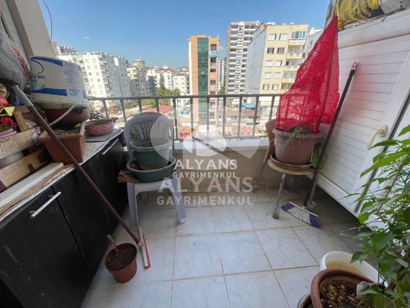 ALYANS'TAN MÜKEMMEL LOKASYONDA GMK BULVARI ÜZERİ GENİŞ 3+1