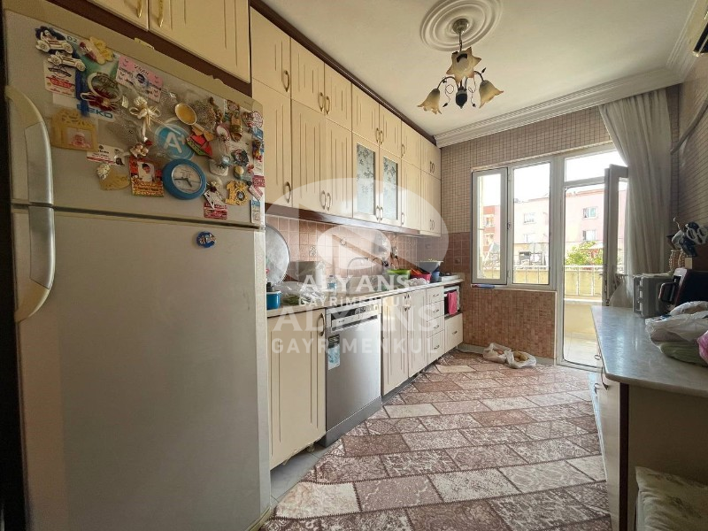 ALYANS'TAN MÜKEMMEL LOKASYONDA GMK BULVARI ÜZERİ GENİŞ 3+1