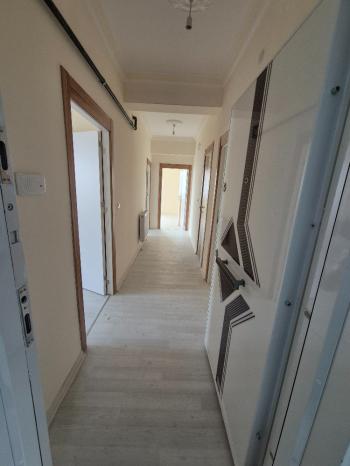 GÜVENAY -  ÇORUM BUHARAEVLER KEVSER CAMİİ YANI 3+1 SATILIK DAİRE