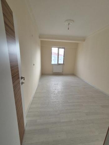 GÜVENAY -  ÇORUM BUHARAEVLER KEVSER CAMİİ YANI 3+1 SATILIK DAİRE