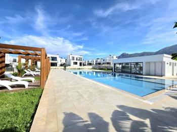 KKTC Girne Edremit'te Muhteşem Lokasyonda Site İçerisinde Özel Havuzlu Sıfır Eşyalı Kiralık 3+1 Lüks Villa