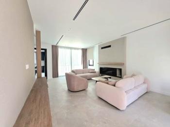 KKTC Girne Edremit'te Muhteşem Lokasyonda Site İçerisinde Özel Havuzlu Sıfır Eşyalı Kiralık 3+1 Lüks Villa