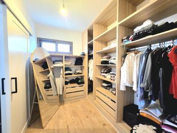 KKTC Girne Edremitte Muhteşem Konumda Satılık 4+1 Bodrumlu Lüks Villa