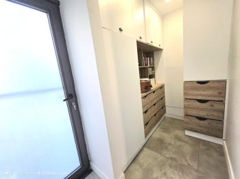 KKTC Girne Edremitte Muhteşem Konumda Satılık 4+1 Bodrumlu Lüks Villa