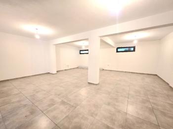 KKTC Girne Edremitte Muhteşem Konumda Satılık 4+1 Bodrumlu Lüks Villa