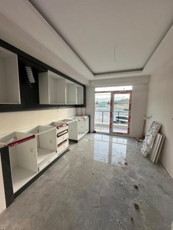 AFYON ÜÇOK EMLAKTAN KANLICA MAH SIFIR 3+1 LÜX SATILIK DAİRE