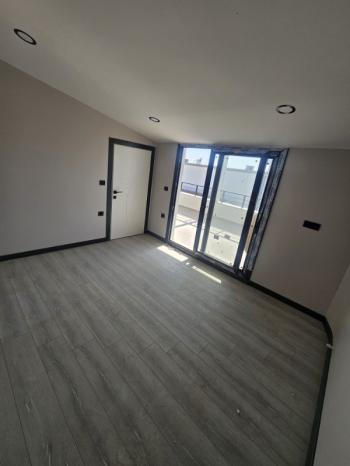 DİDİM HİSAR MAHALLESİNDE DENİZ MANZARALI  GENİŞ BAHÇELİ SIFIR 3+1 SATILIK VİLLA