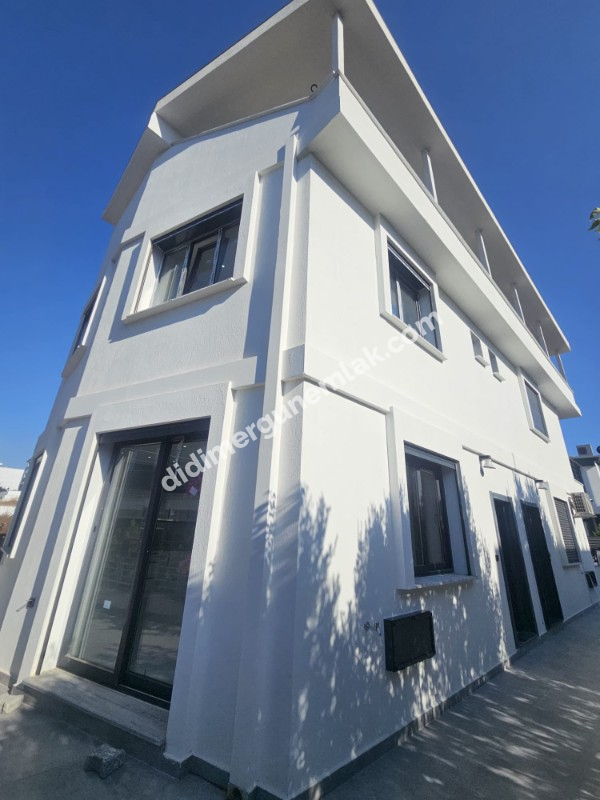 DİDİM HİSAR MAHALLESİNDE DENİZ MANZARALI  GENİŞ BAHÇELİ SIFIR 3+1 SATILIK  VİLLA